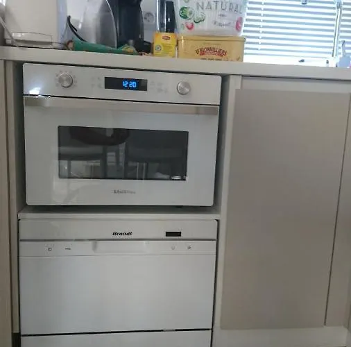 Plf Holidays 度假居 *