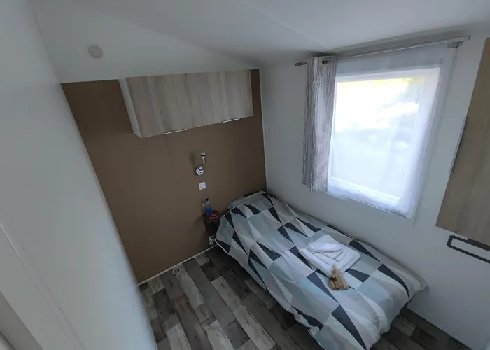 度假居 Plf Holidays Corneilhan